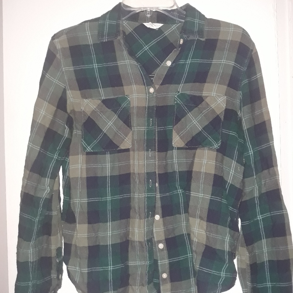 Aero button up